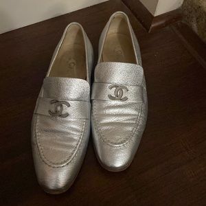Chanel Silver Flats!